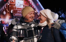 Eine festliche Reise durch das Pielachtal mit der Mariazellerbahn., © Regionalplanungsgemeinschaft Pielachtal/Weinfranz Eine festliche Reise durch das Pielachtal mit der Mariazellerbahn., © Regionalplanungsgemeinschaft Pielachtal/Weinfranz