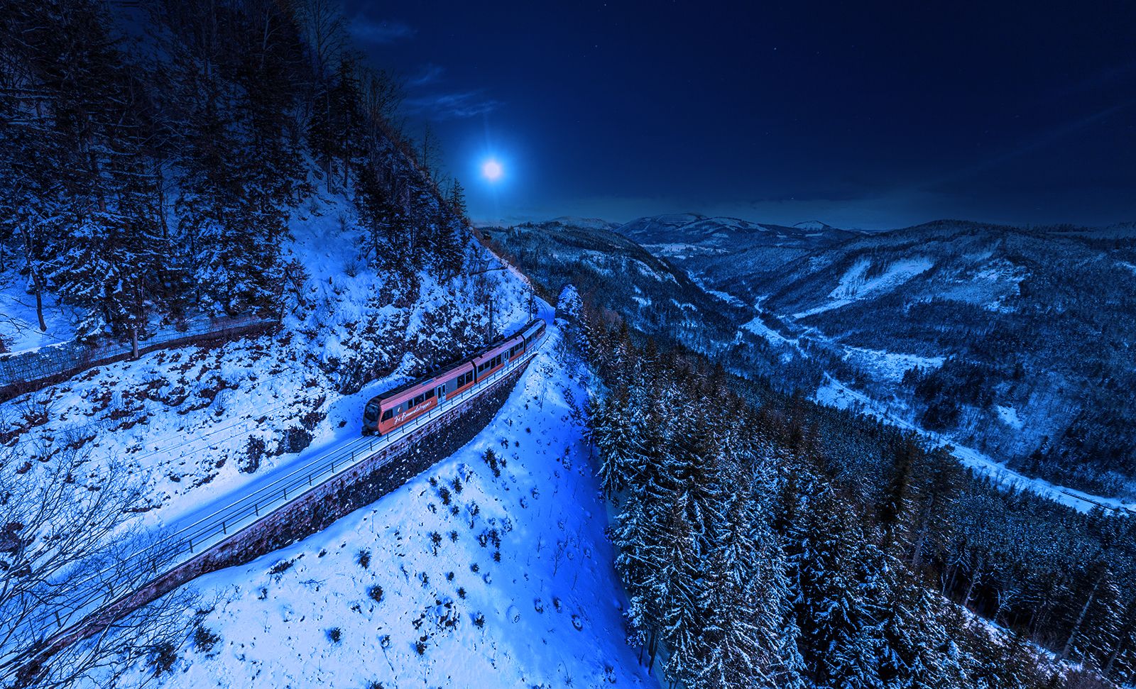 Erleben Sie die Fahrt bei Vollmond!