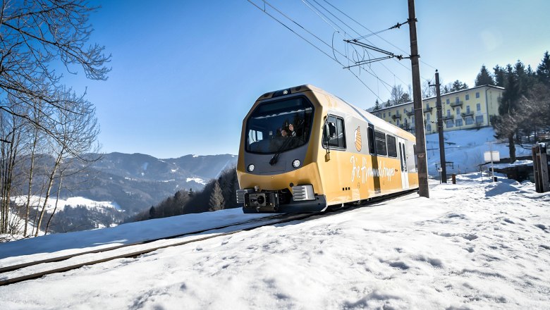 HImmelstreppe umgeben von Schnee