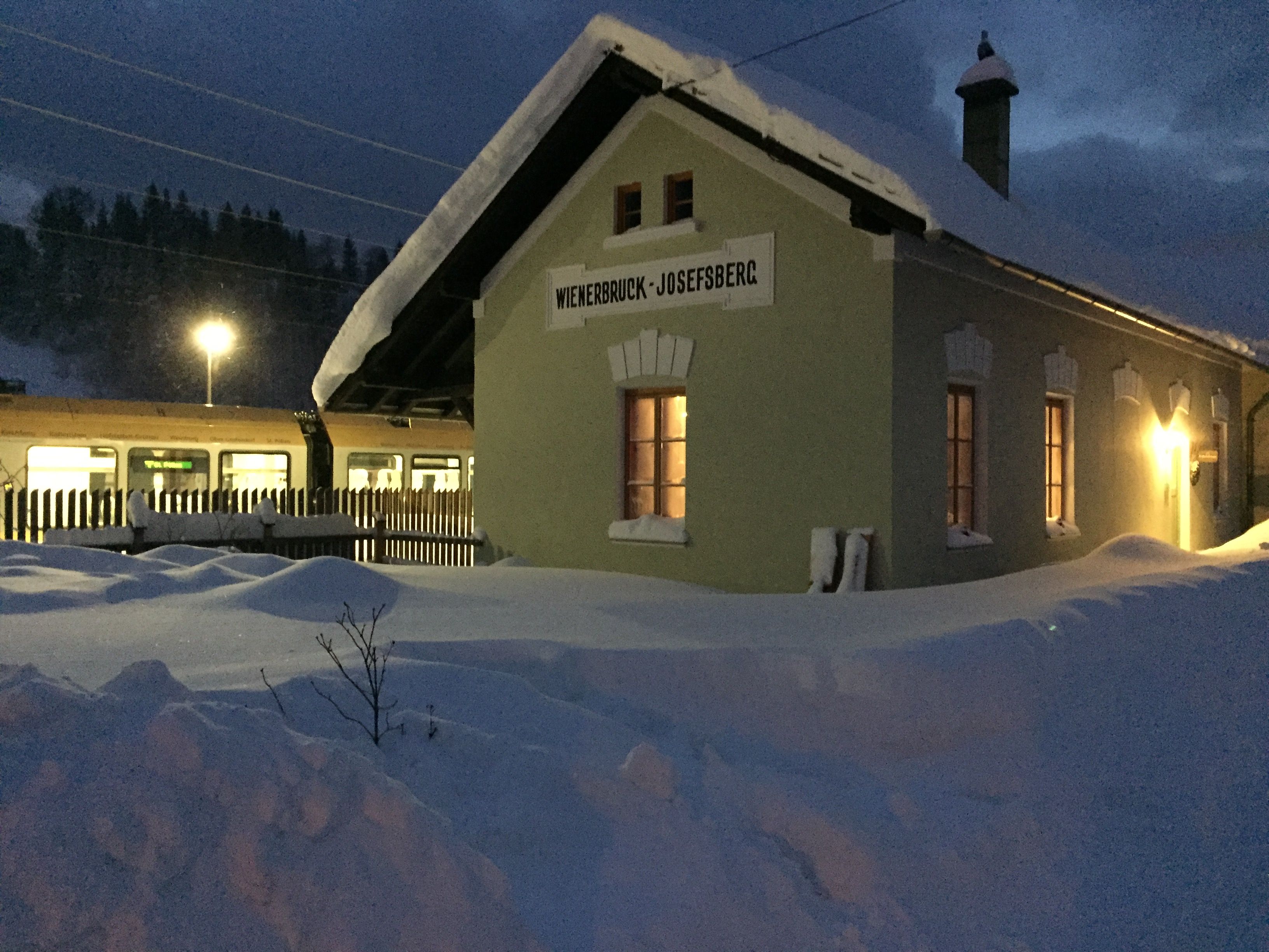 Urlaub am BAHNhof im Winter
