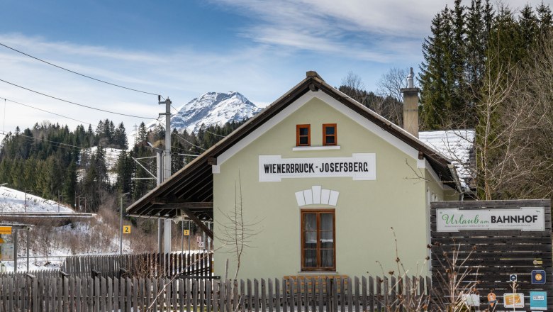 Urlaub am BAHNhof im Winter, © Veronika Nutz